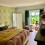 D'hotes La Massonniere Avec Grand Jardin - Ideal Familles, Groupes Et Sejour Nature - Sarthe Gasthof 5*